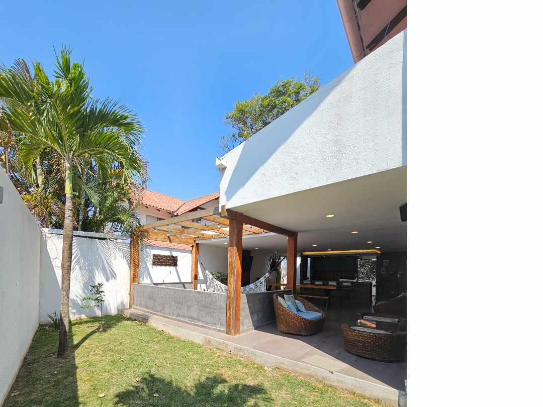 Casa Condominio Florencia
Hermosa casa Remodelada
ZONA NORTE Foto 3