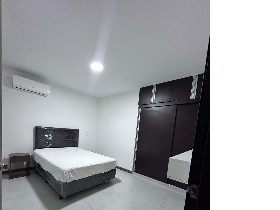 Departamento en Urubó en Santa Cruz de la Sierra 1 dormitorios 1 baños 1 parqueos Foto 5