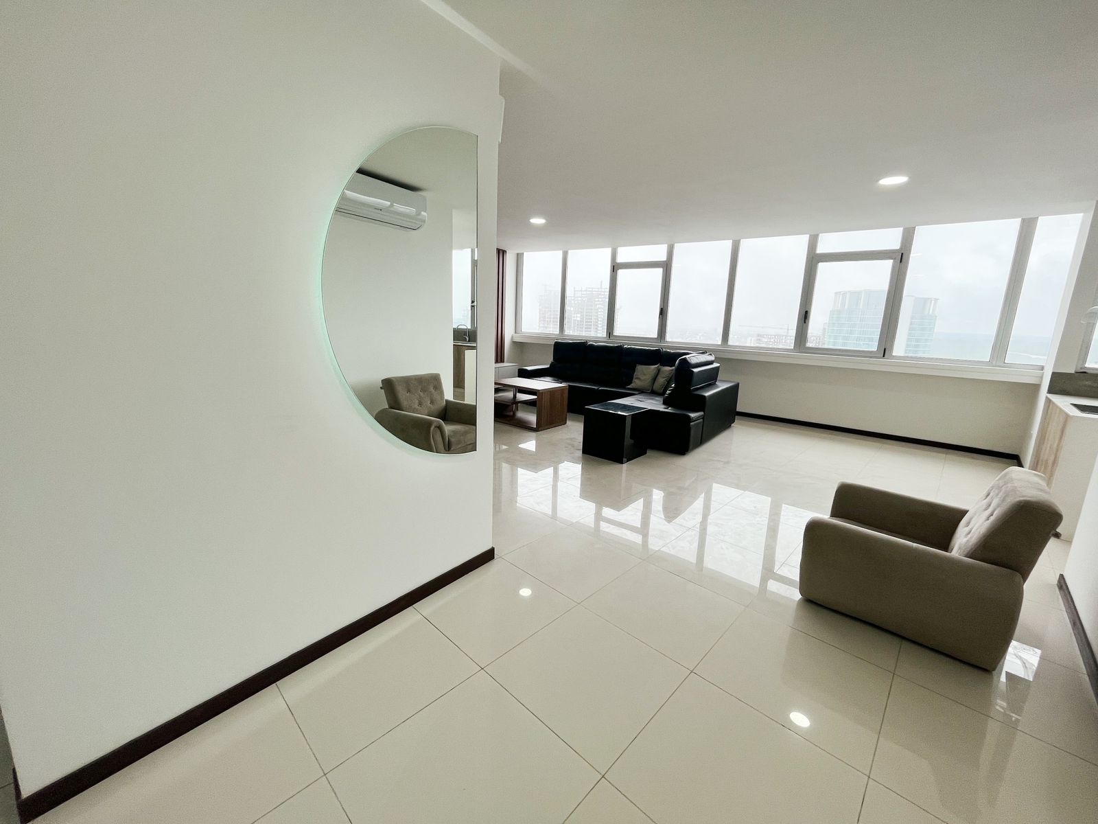 Departamento en AlquilerDPTO 3 DORMITORIOS AMOBLADO- PLATINIUM 2 FRENTE AL MALL VENTURA Foto 21