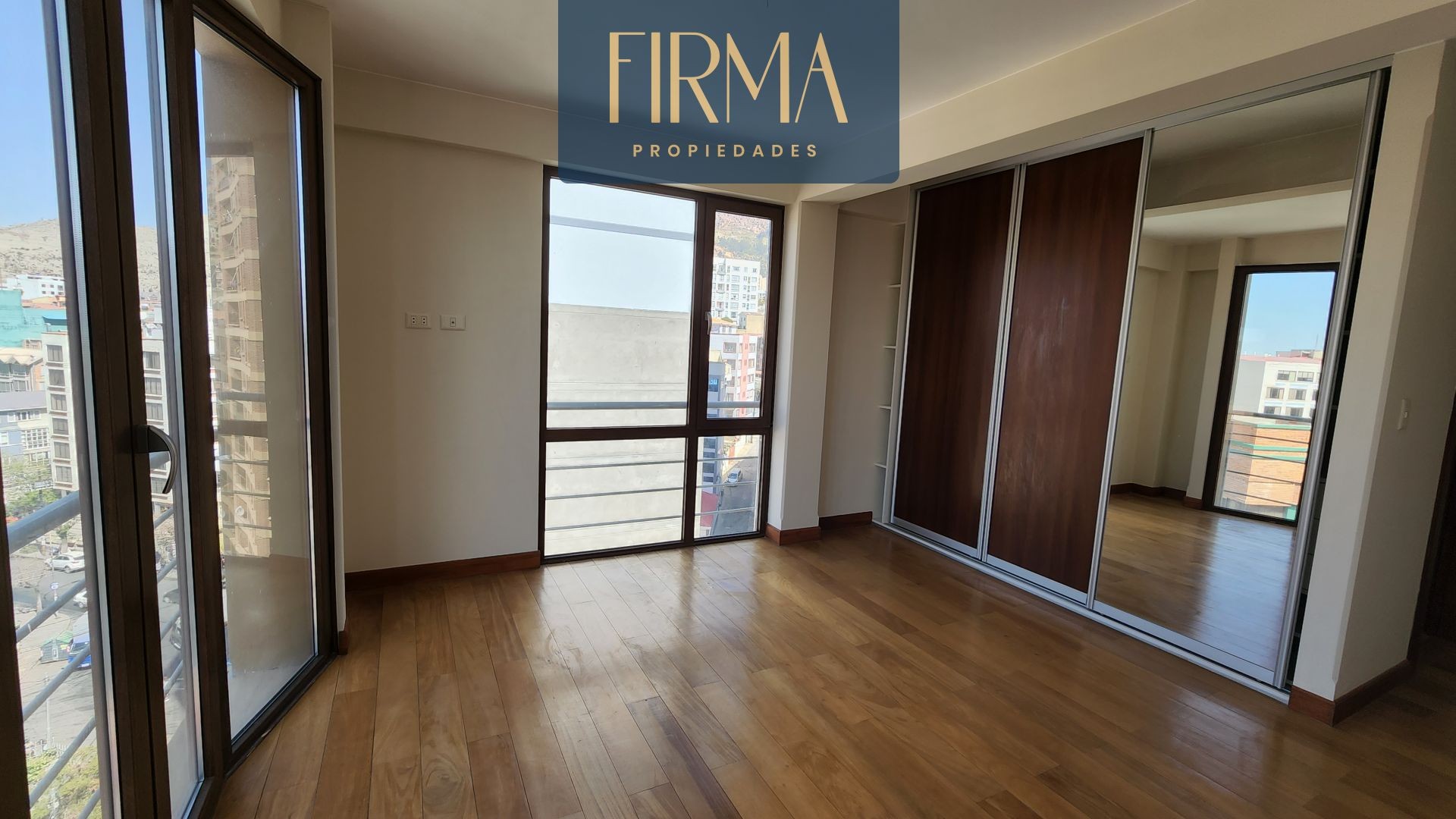 Departamento en VentaPENTHOUSE EN VENTA A ESTRENAR, SOPOCACHI  Foto 12