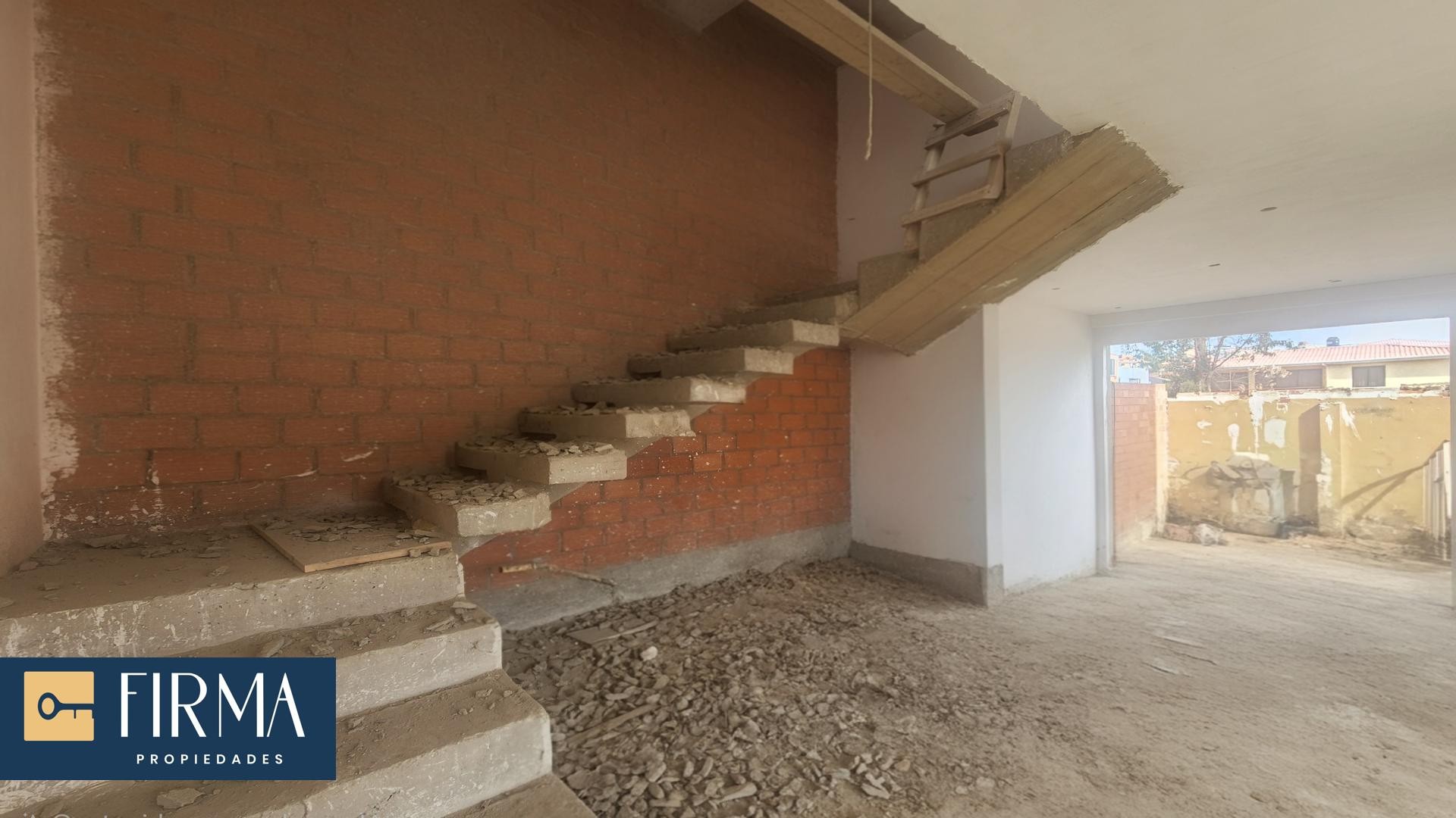 Casa CASA EN PREVENTA DE LUJO EN ESQUINA, ALTO IRPAVI SECTOR PEÑA AZUL Foto 18