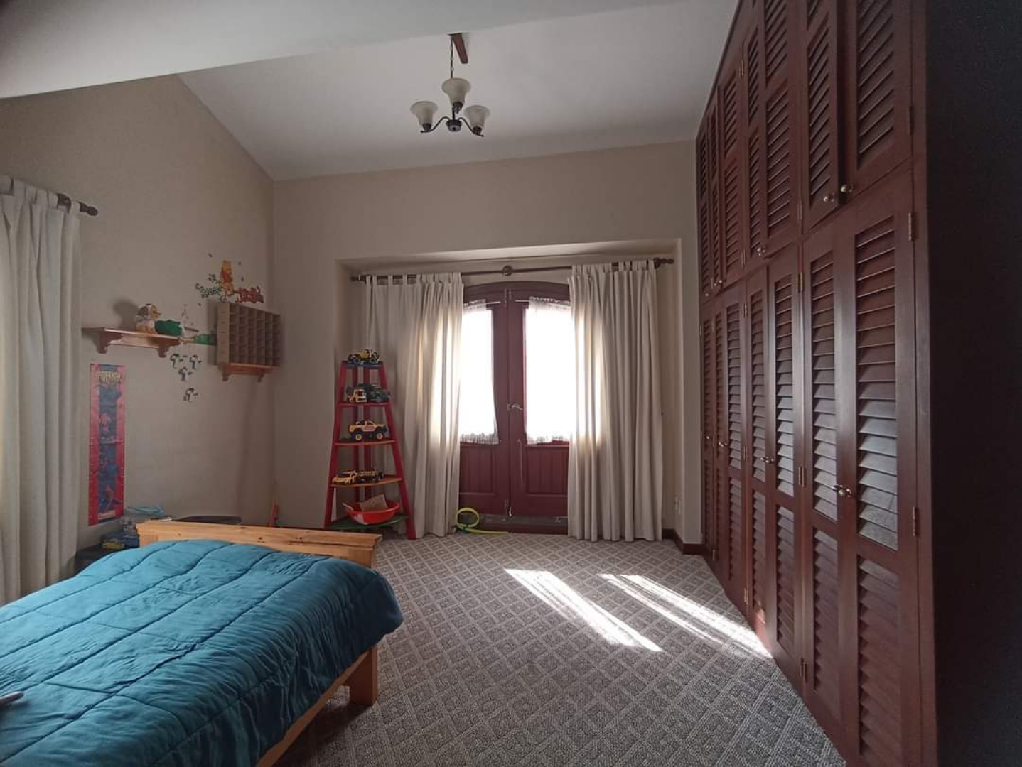 Casa en Irpavi en La Paz 4 dormitorios 5 baños 3 parqueos Foto 53