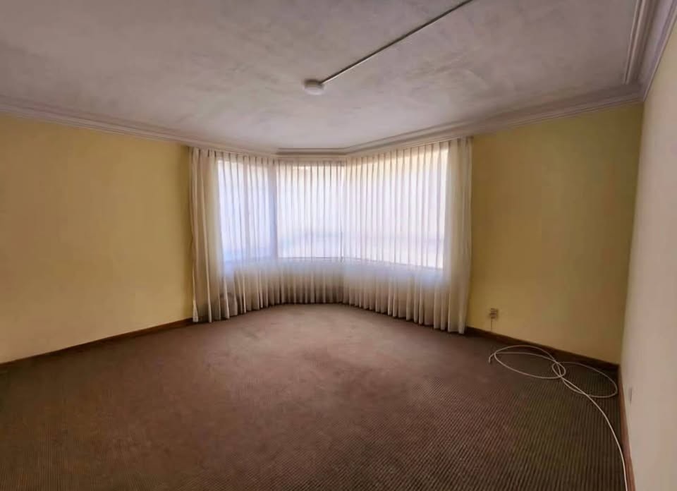 Departamento en VentaCalacoto  3 dormitorios 4 baños 1 parqueos Foto 2