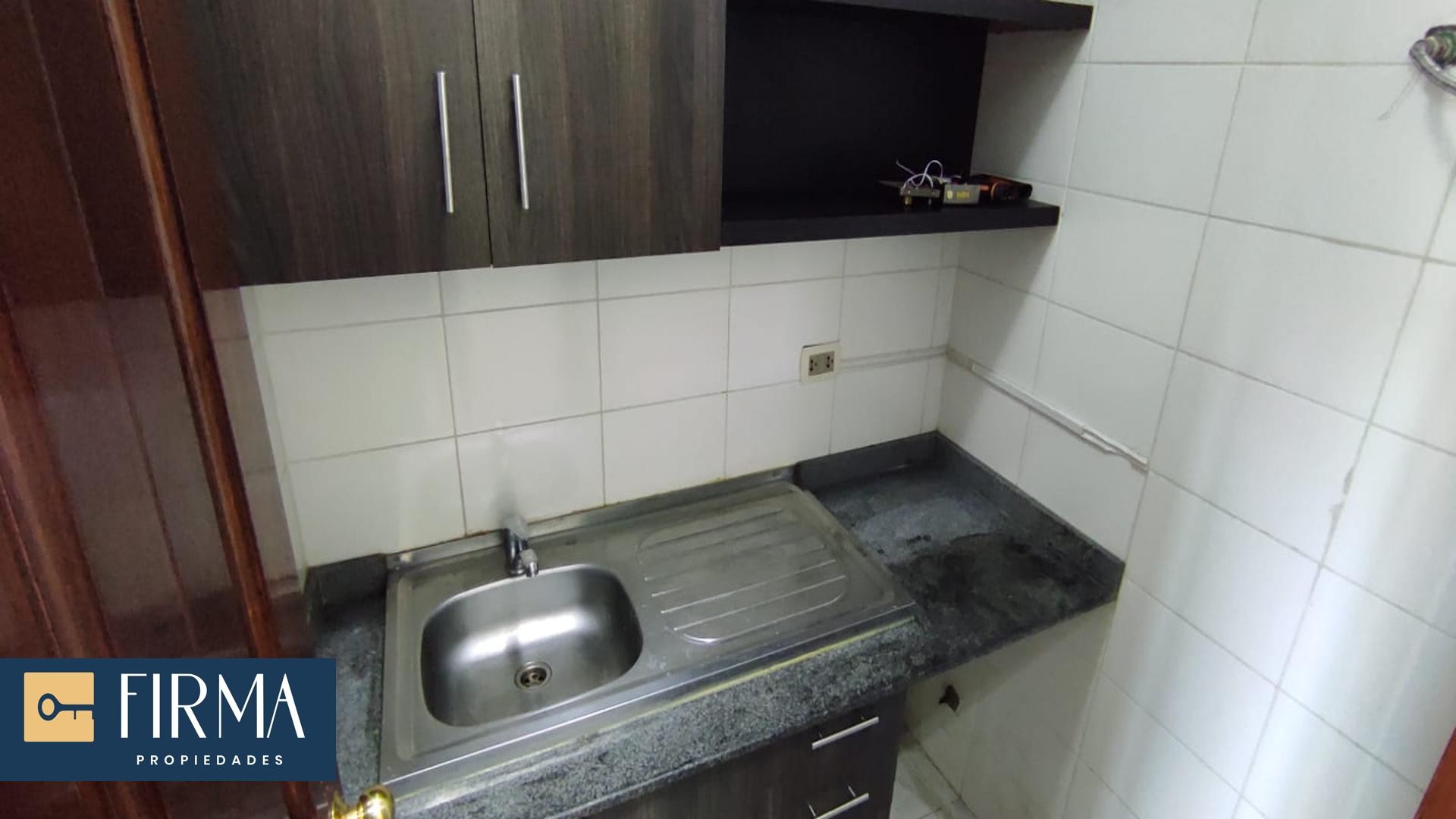 Oficina en AlquilerOFICINA EN ALQUILER, SAN JORGE 2 dormitorios 2 baños 1 parqueos Foto 4