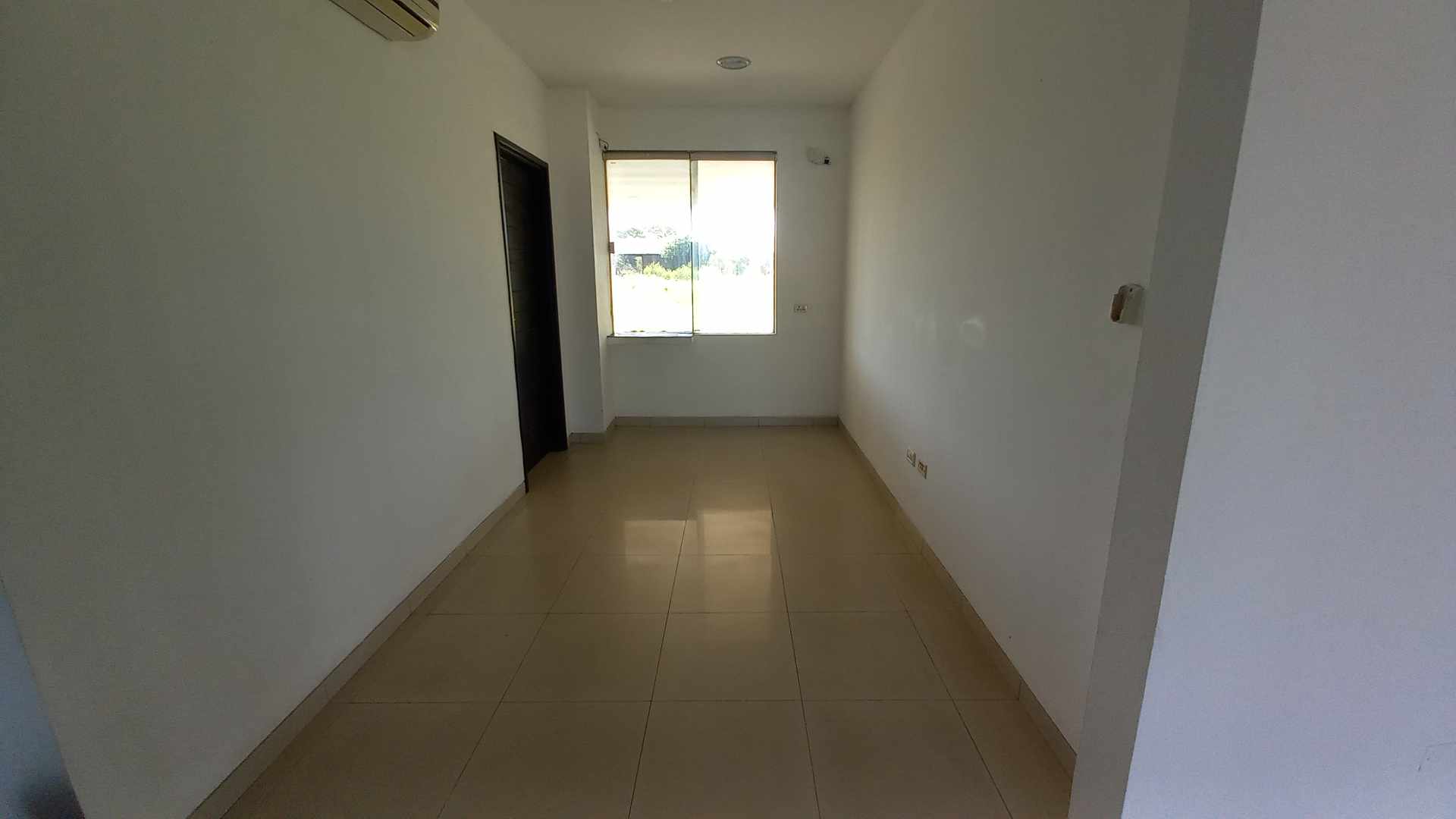 En Alquiler a $us 3,500 Foto 15