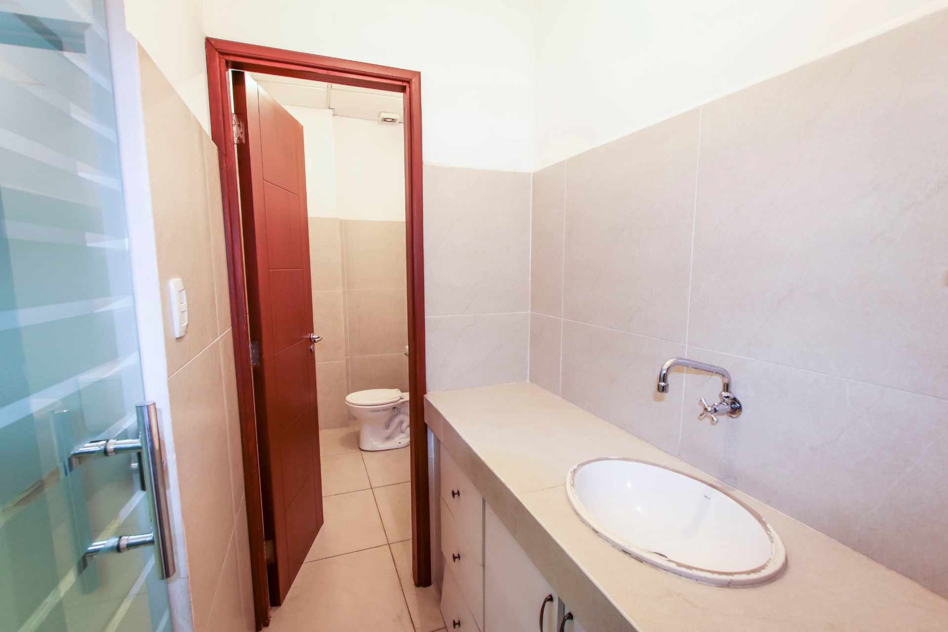 Oficina  Edificio Torre Norte, Av. América entre Villarroel - Norte Foto 4