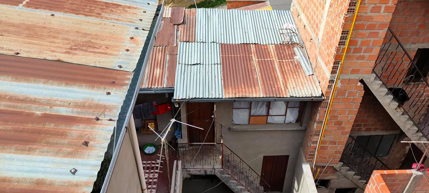 Casa en Tembladerani en La Paz 8 dormitorios 2 baños 1 parqueos Foto 16