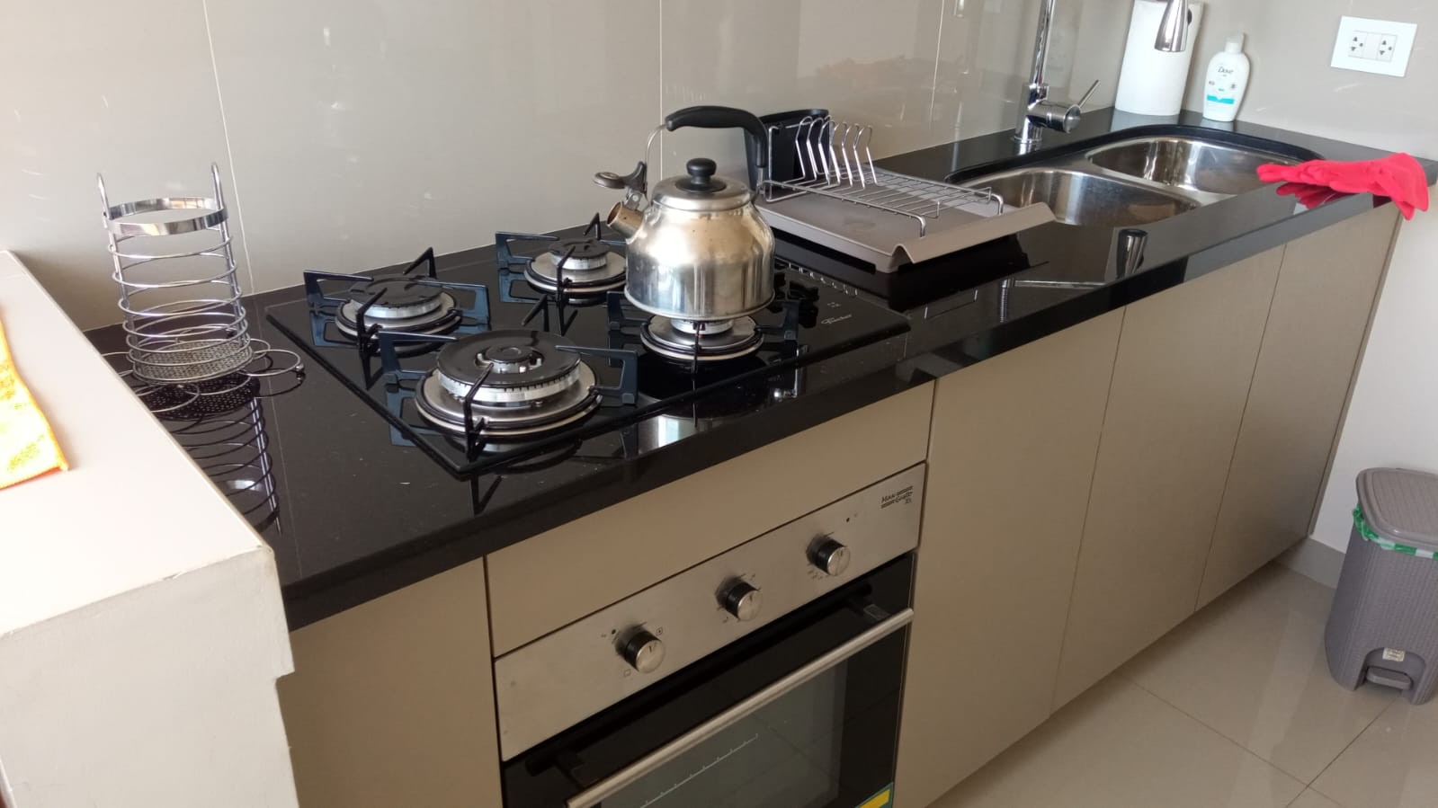 Departamento en Entre 1er y 2do anillo Sur en Santa Cruz de la Sierra 2 dormitorios 2 baños 1 parqueos Foto 23