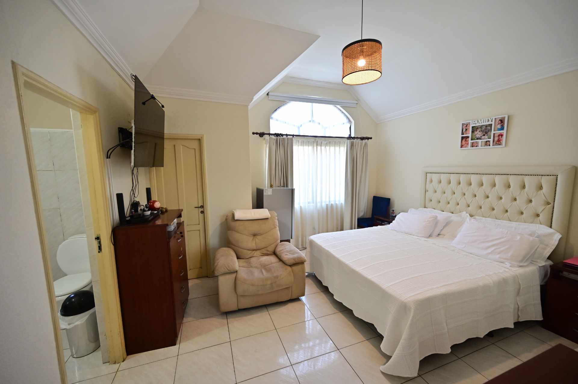 Casa en VentaCOND. HAMBURGO, RADIAL 19 ENTRE 5TO Y 6TO ANILLO Foto 11
