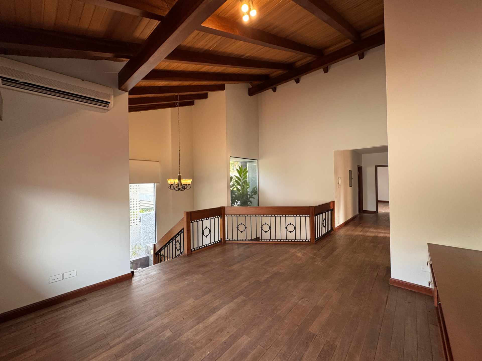 En Alquiler a $us 28,000 Foto 8