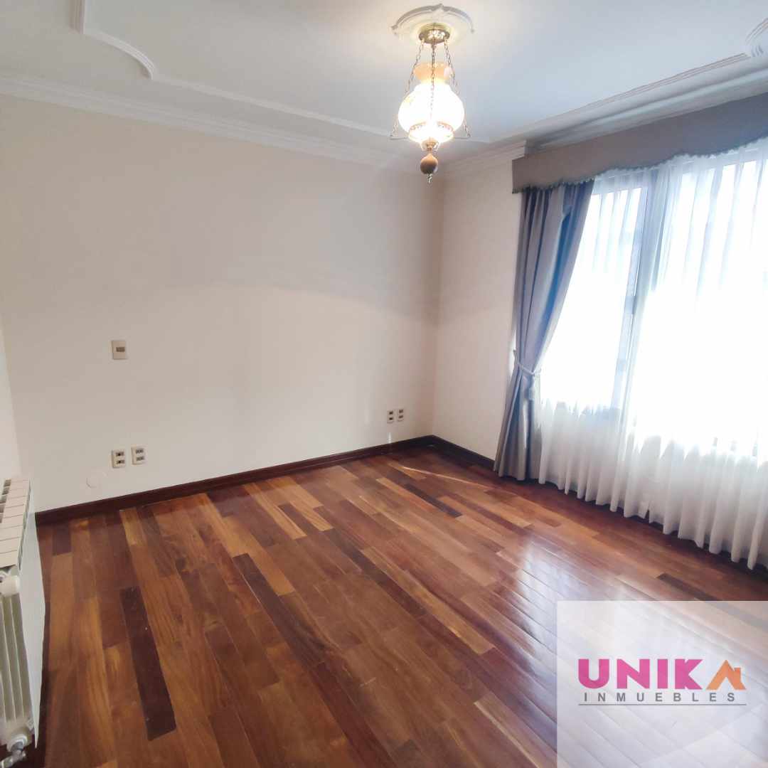 Departamento AMPLIO PENTHOUSE EN ALQUILER, CALACOTO  Foto 10