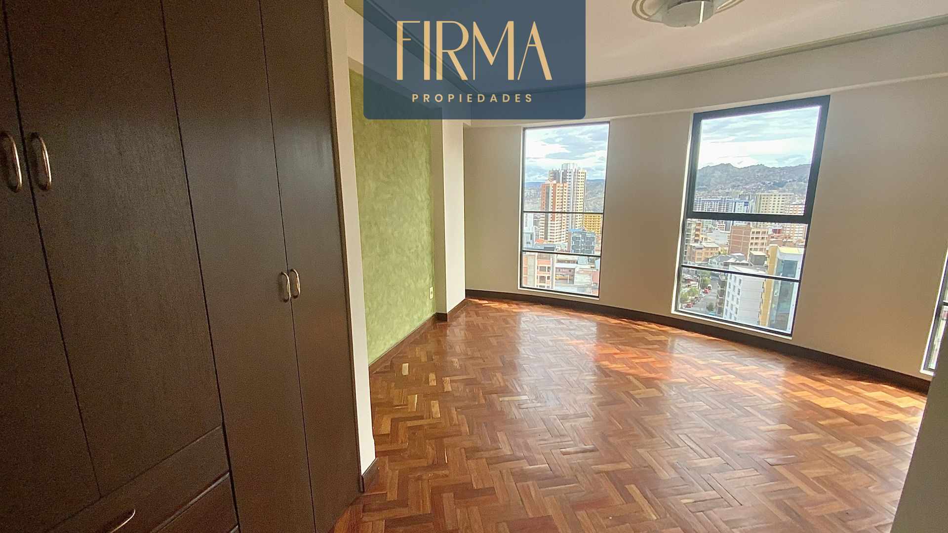 Departamento en Miraflores en La Paz 6 dormitorios 4 baños 1 parqueos Foto 5