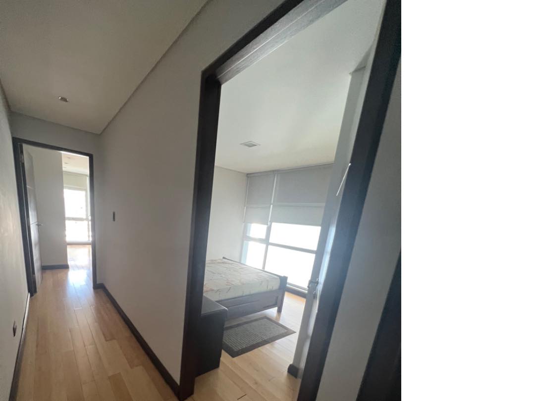 Departamento en AlquilerCalle 10 de calacoto avenida principal  3 dormitorios 3 baños 1 parqueos Foto 25