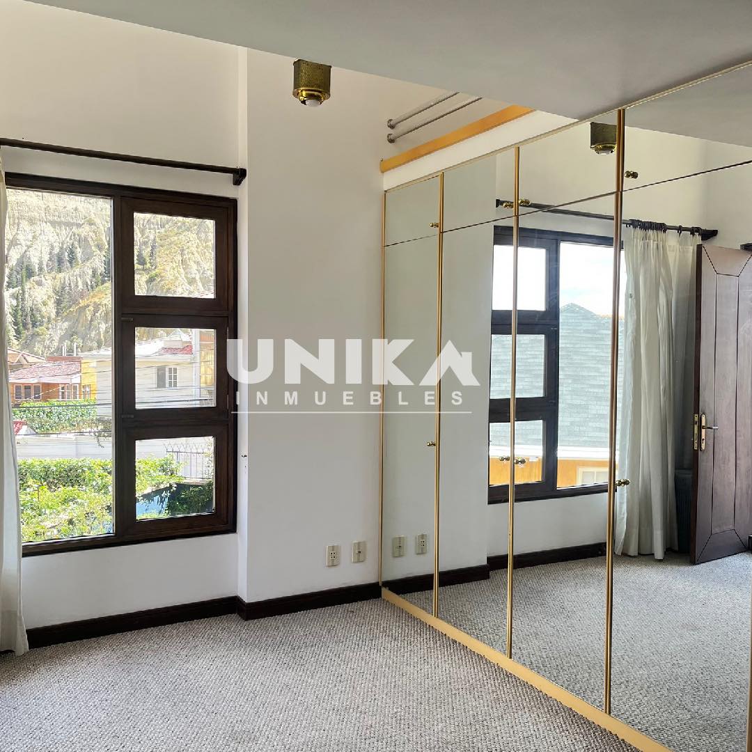 Casa en Alquiler☀️🏡 LINDA Y SOLEADA CASA EN ALQUILER EN ACHUMANI 4 dormitorios 5 baños 3 parqueos Foto 21