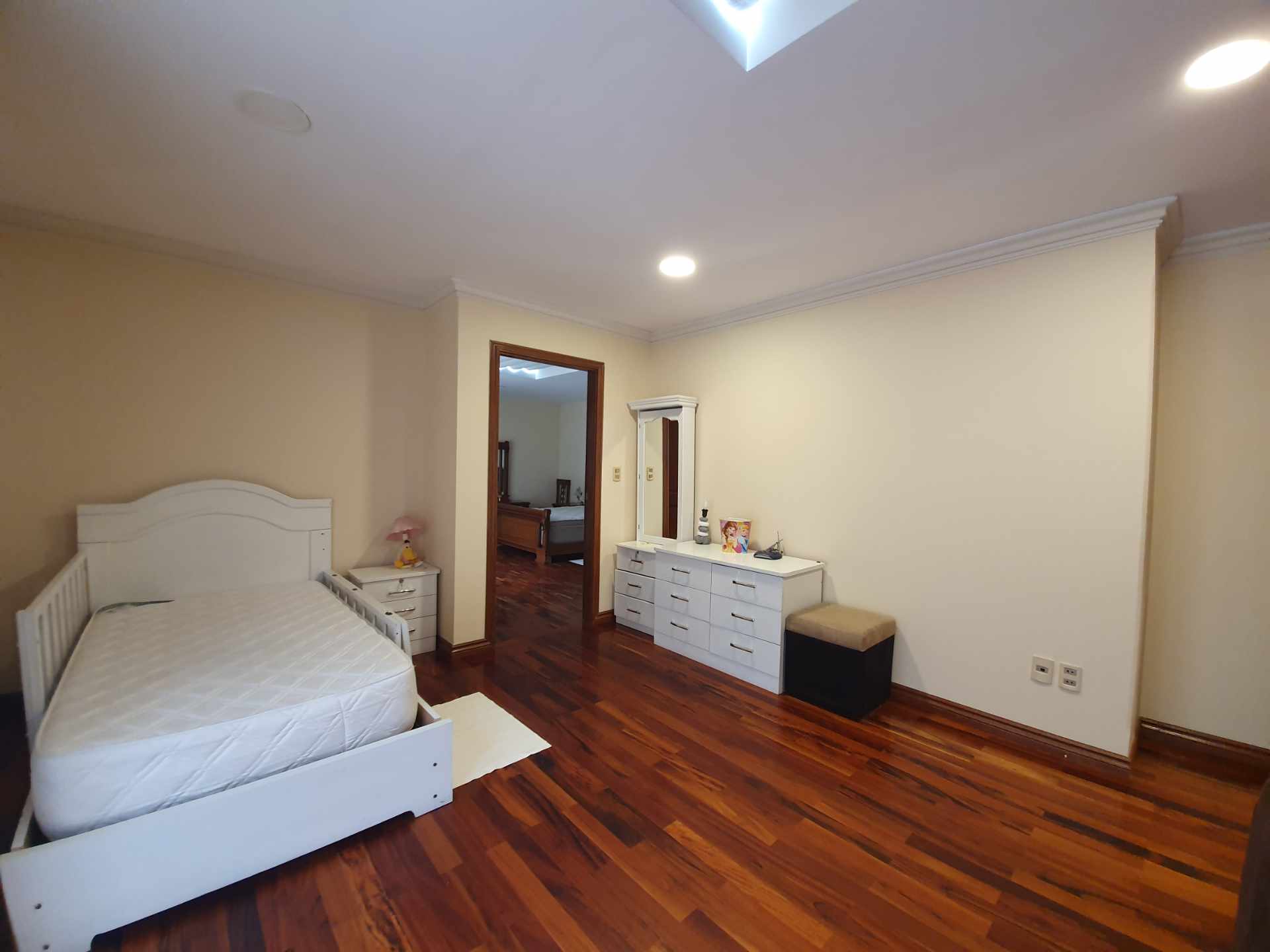 Departamento en AlquilerAchumani 4 dormitorios 5 baños 2 parqueos Foto 13