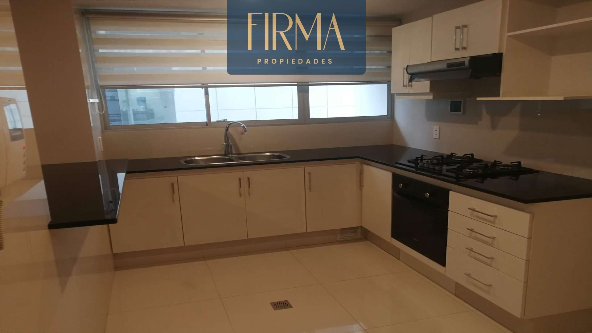 Departamento en Calacoto en La Paz 1 dormitorios 2 baños  Foto 2