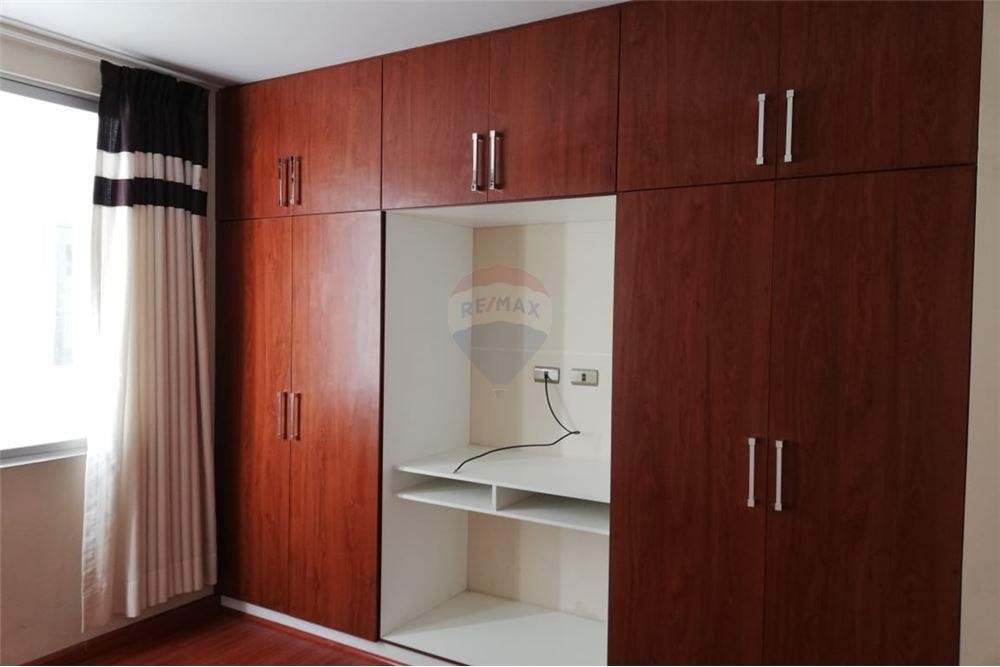 Departamento en Alquiler839 Av. America Este entre Melchor Urquidi y Av. Pando - Edificio Torres América Norte 3 dormitorios 2 baños 1 parqueos Foto 10