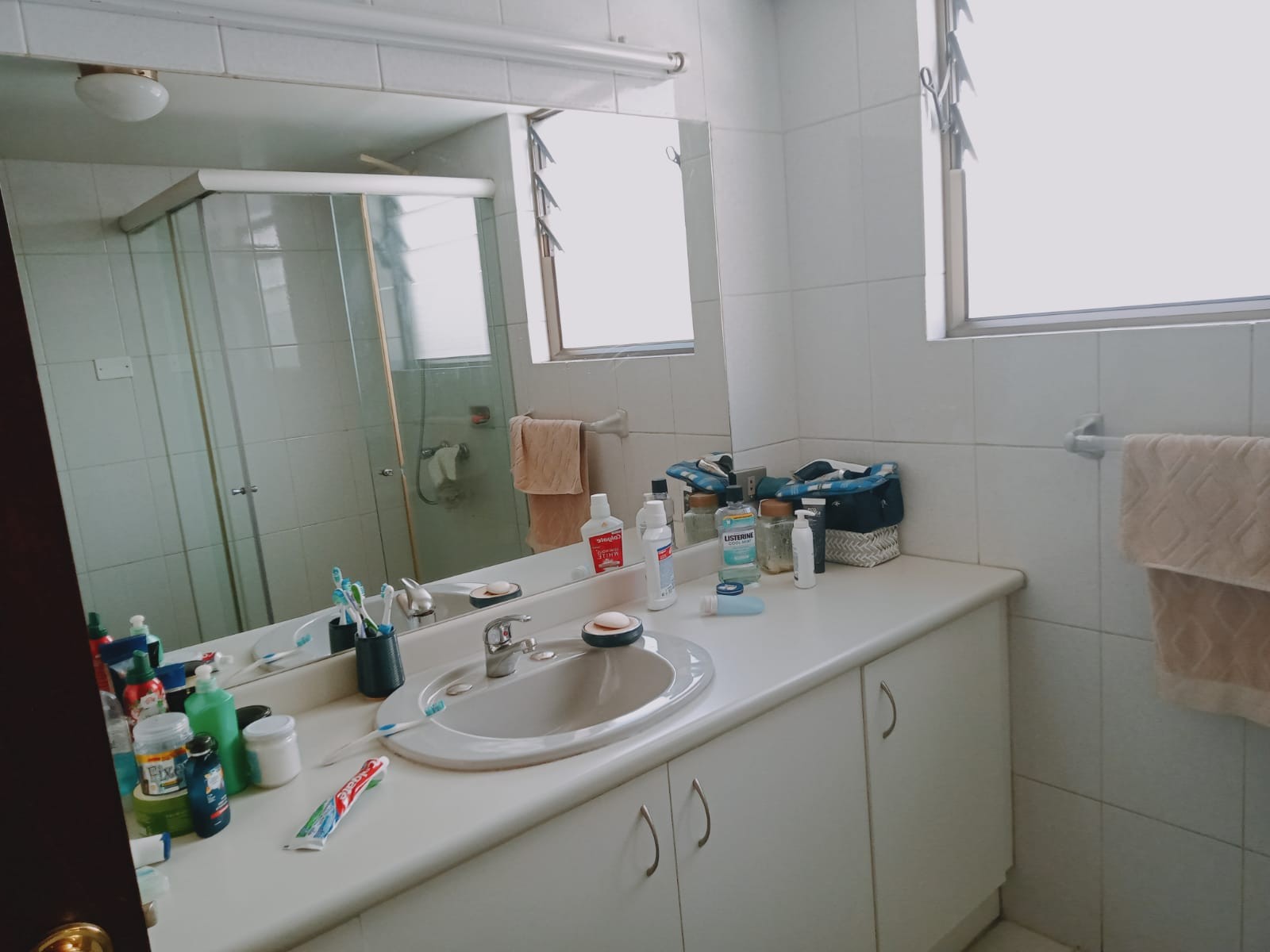 Departamento en Cota Cota en La Paz 3 dormitorios 4 baños 1 parqueos Foto 11