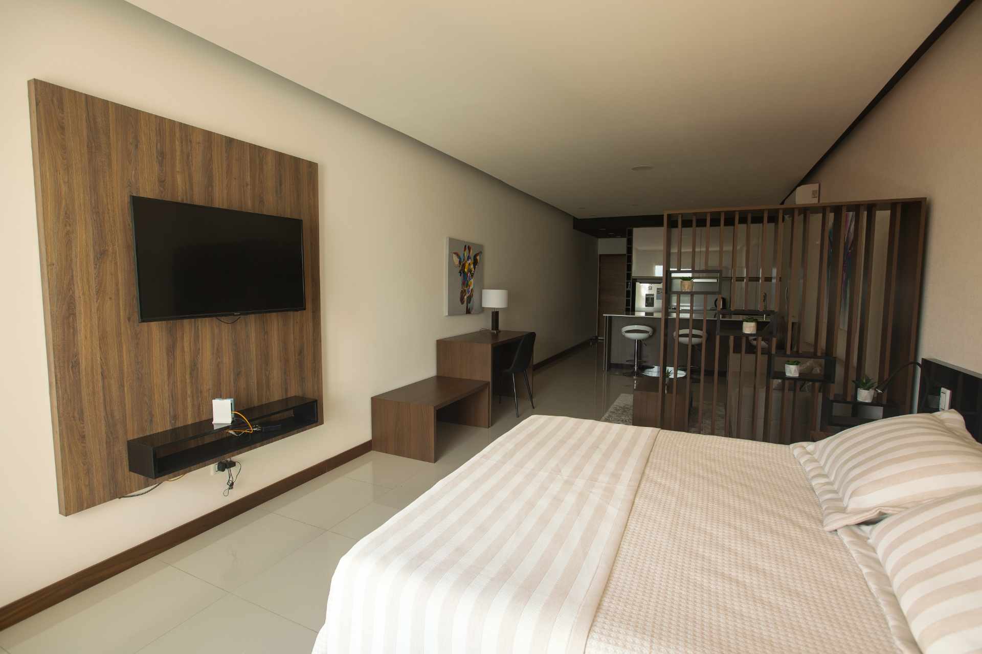 Departamento en VentaHermosa Suite cerca de Centro Empresarial
 1 dormitorios 1 baños  Foto 12
