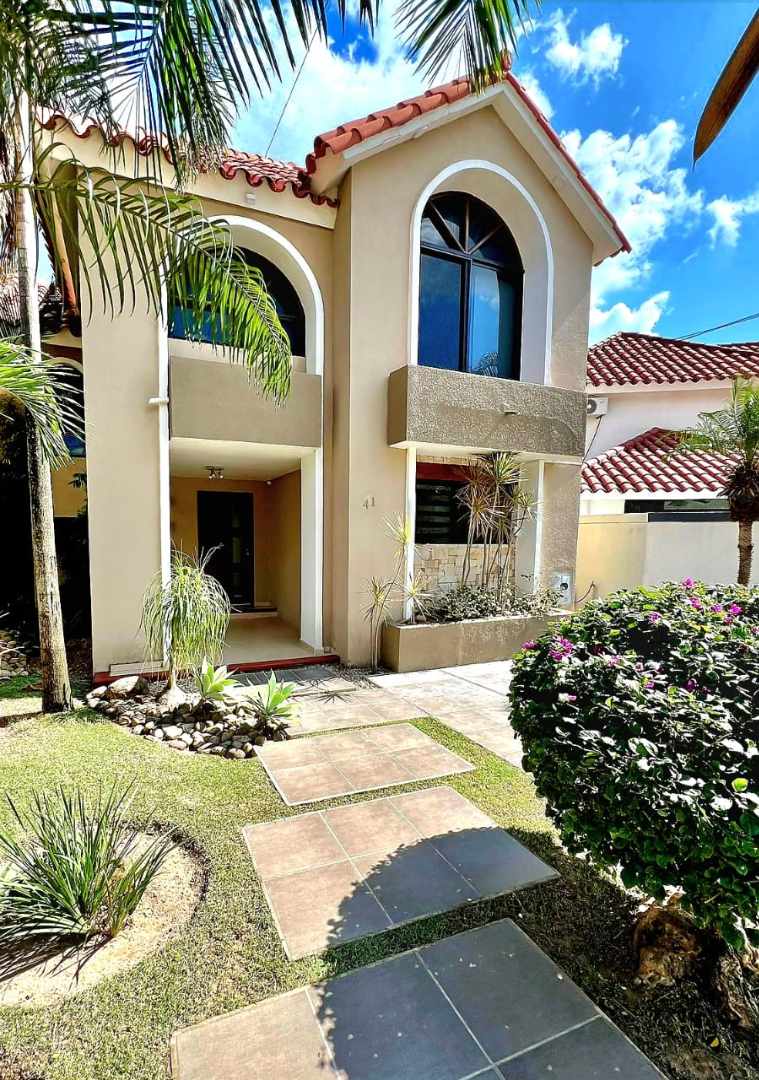 En Alquiler a Bs 8,500 Foto 1