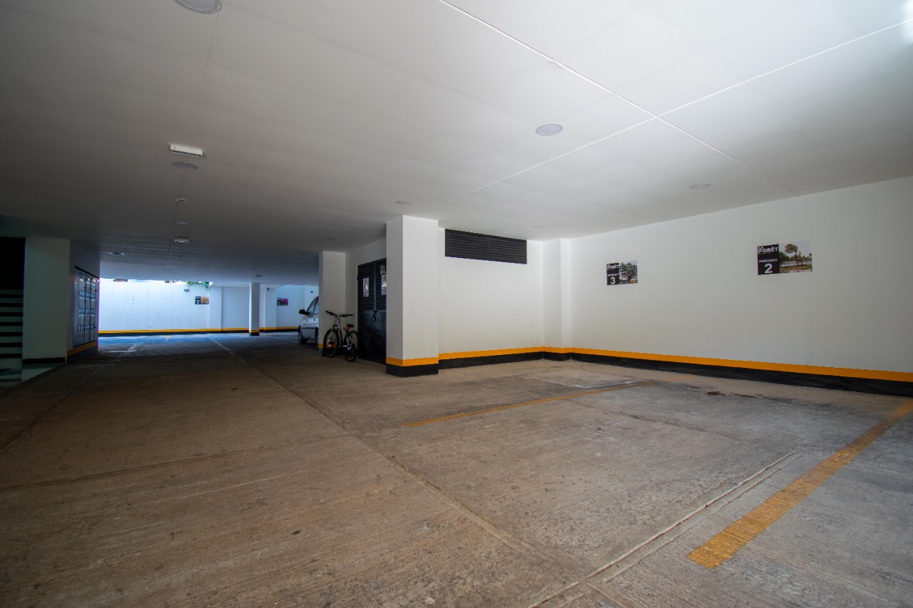 Departamento en AlquilerEN ALQUILER EQUIPETROL CALLE HERNAN ALDABA PAZ PLAZA ITALIA 2 dormitorios 3 baños 1 parqueos Foto 5