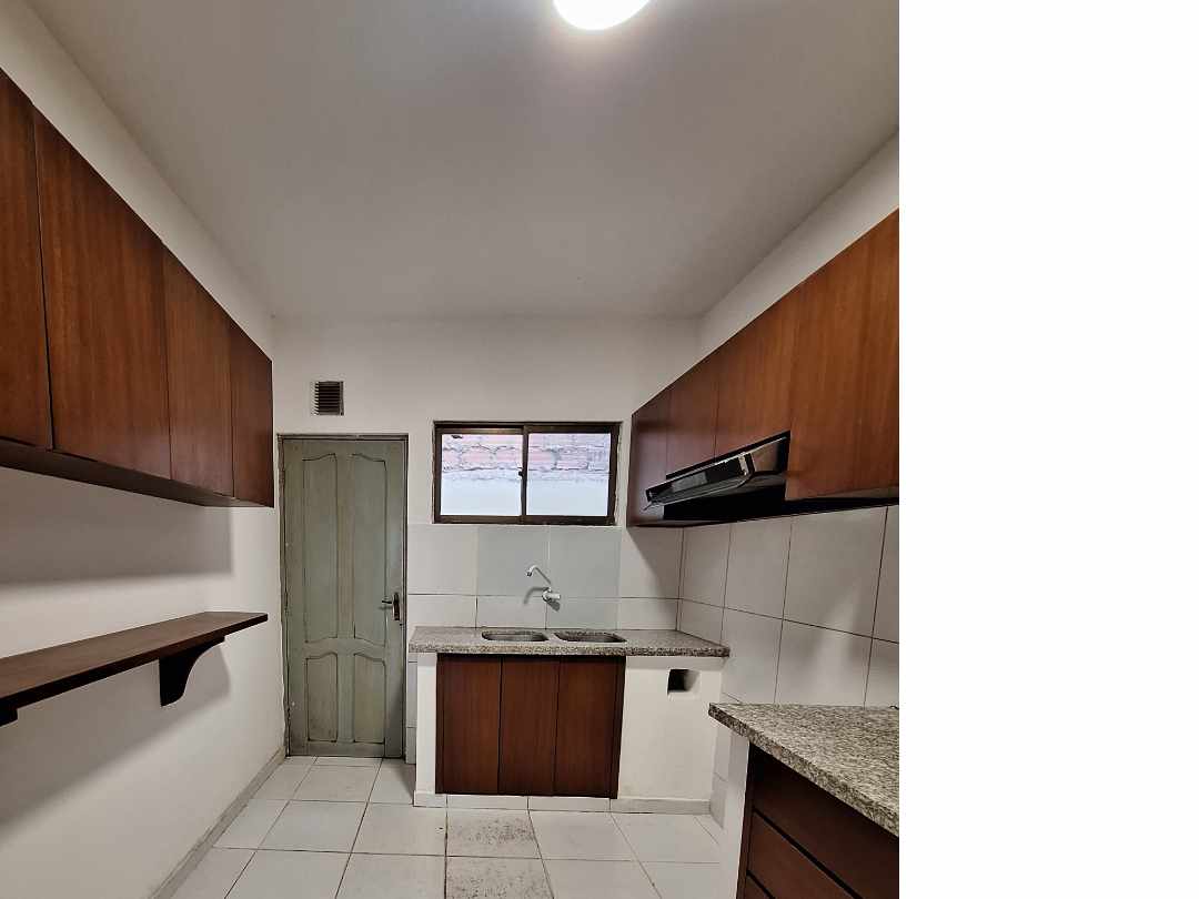 Casa Zona norte 7mo anillo Canal Pedro Velez  Foto 3