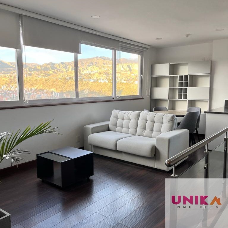 Departamento en Alquiler🏢 LUJOSO DEPARTAMENTO CON TODAS LAS COMODIDADES EQUIPADO Y AMOBLADO Y HERMOSAS VISTAS EN ALQUILER, CALACOTO. Foto 7