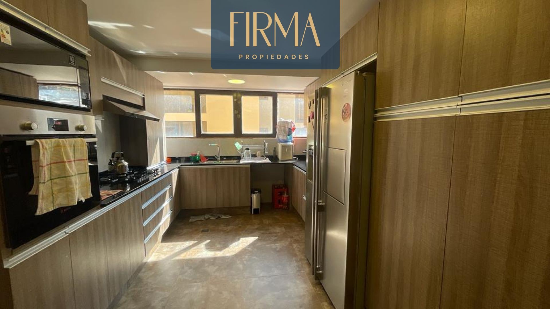 Departamento en Irpavi en La Paz 4 dormitorios 4 baños 1 parqueos Foto 2