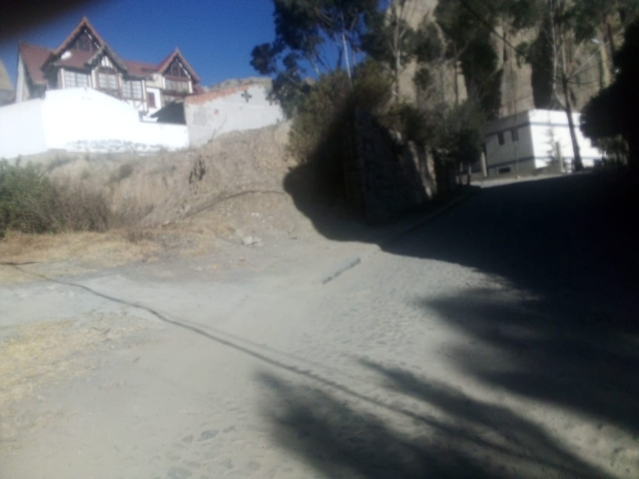 Terreno en VentaAv. Principal de Pamir Pampa, terreno esquina Foto 5