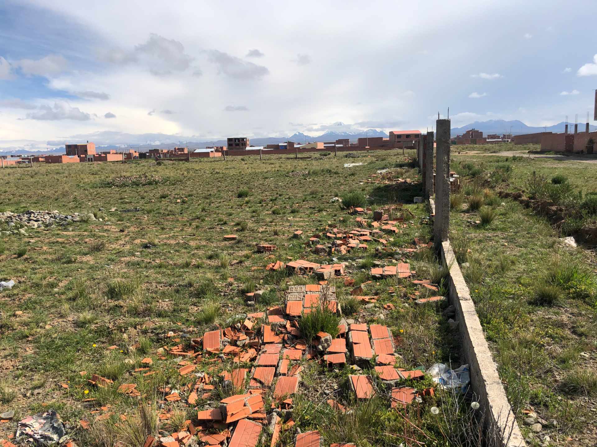 Terreno Zona Franz Tamayo, El Alto. Foto 3