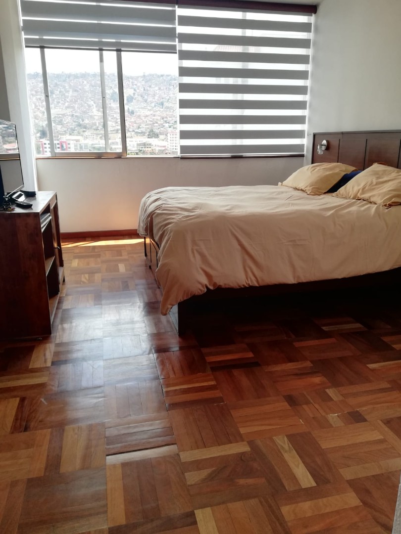 Departamento en AlquilerAv. 6 de Agosto Foto 1