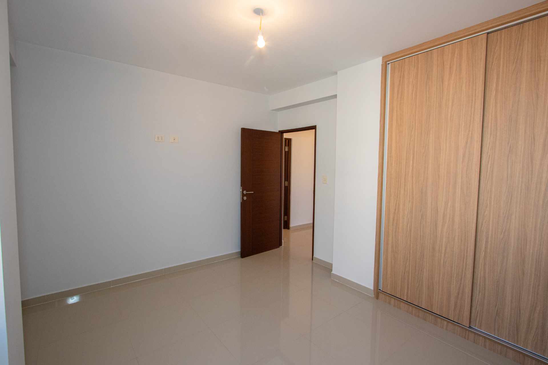 Departamento en Sarco en Cochabamba 4 dormitorios 3 baños 2 parqueos Foto 6