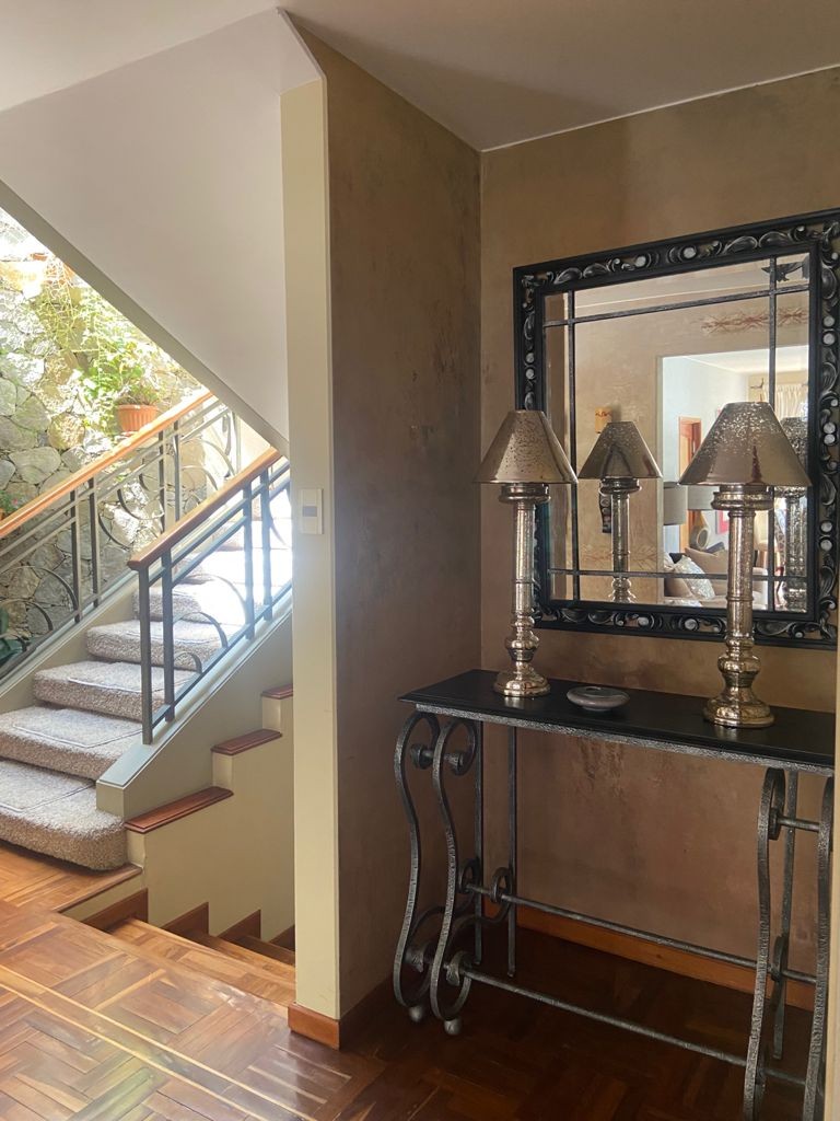 Casa en AlquilerACHUMANI CALLE 17 LINDA CASA EN ALQUILER  3 dormitorios 4 baños 1 parqueos Foto 8