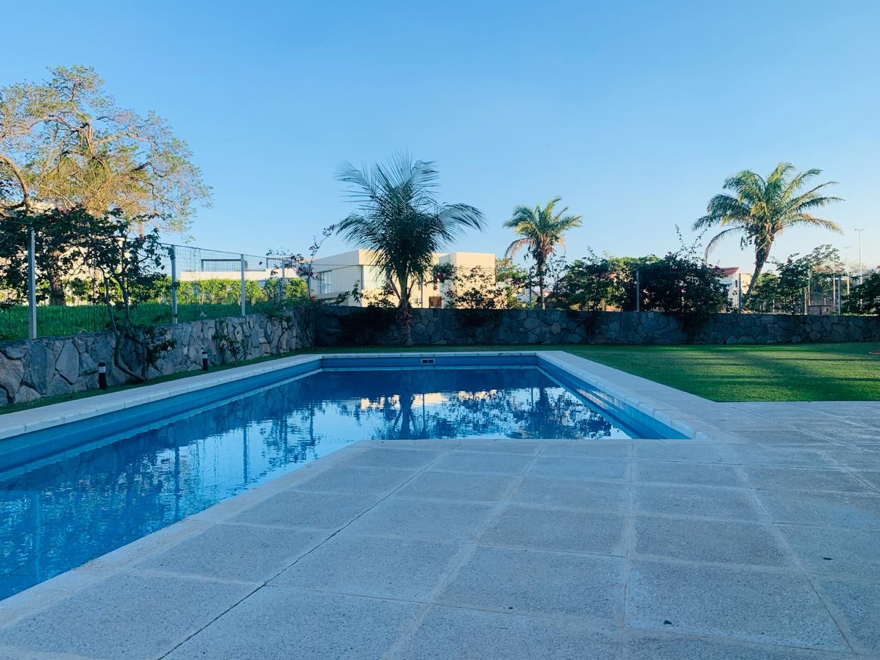 Casa en Urubó en Santa Cruz de la Sierra 5 dormitorios 5 baños 2 parqueos Foto 7