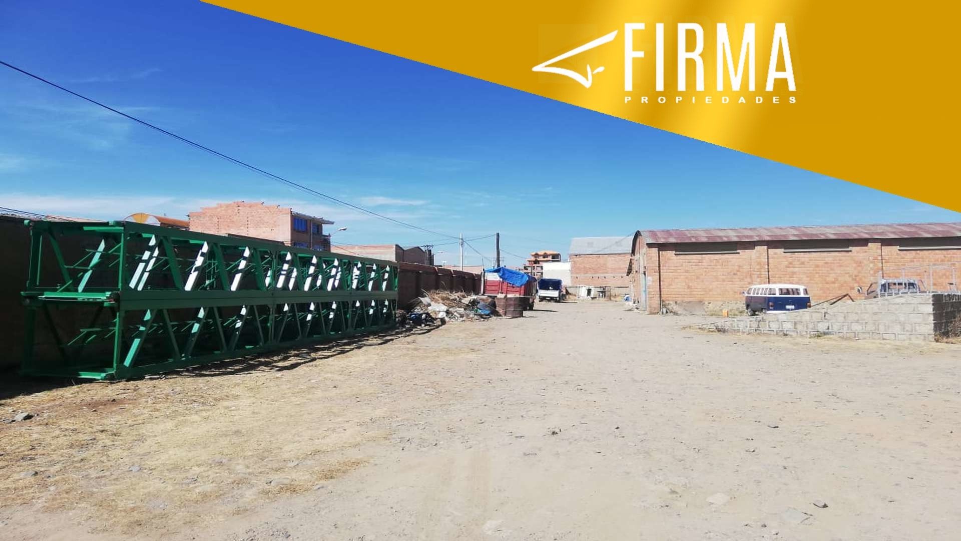 Terreno El Alto,  a dos cuadras de la nueva terminal Foto 2