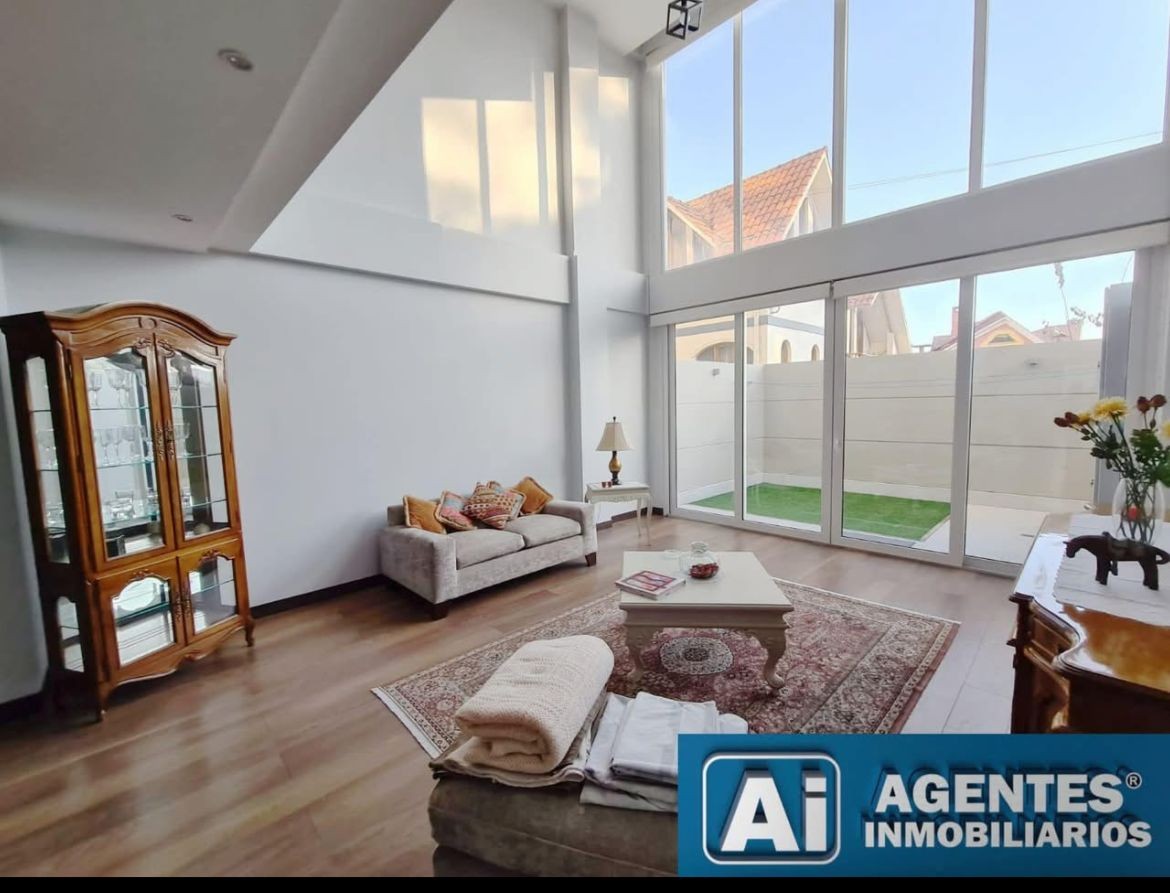 En Alquiler a Bs 4,900 Foto 1