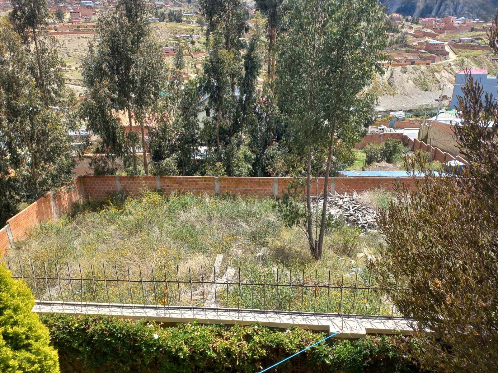 Terreno en VentaEL VERGEL INGRESANDO A IRPAVI 2, TENEMOS ESTE AMPLIO TERRENO EN VENTA Foto 1