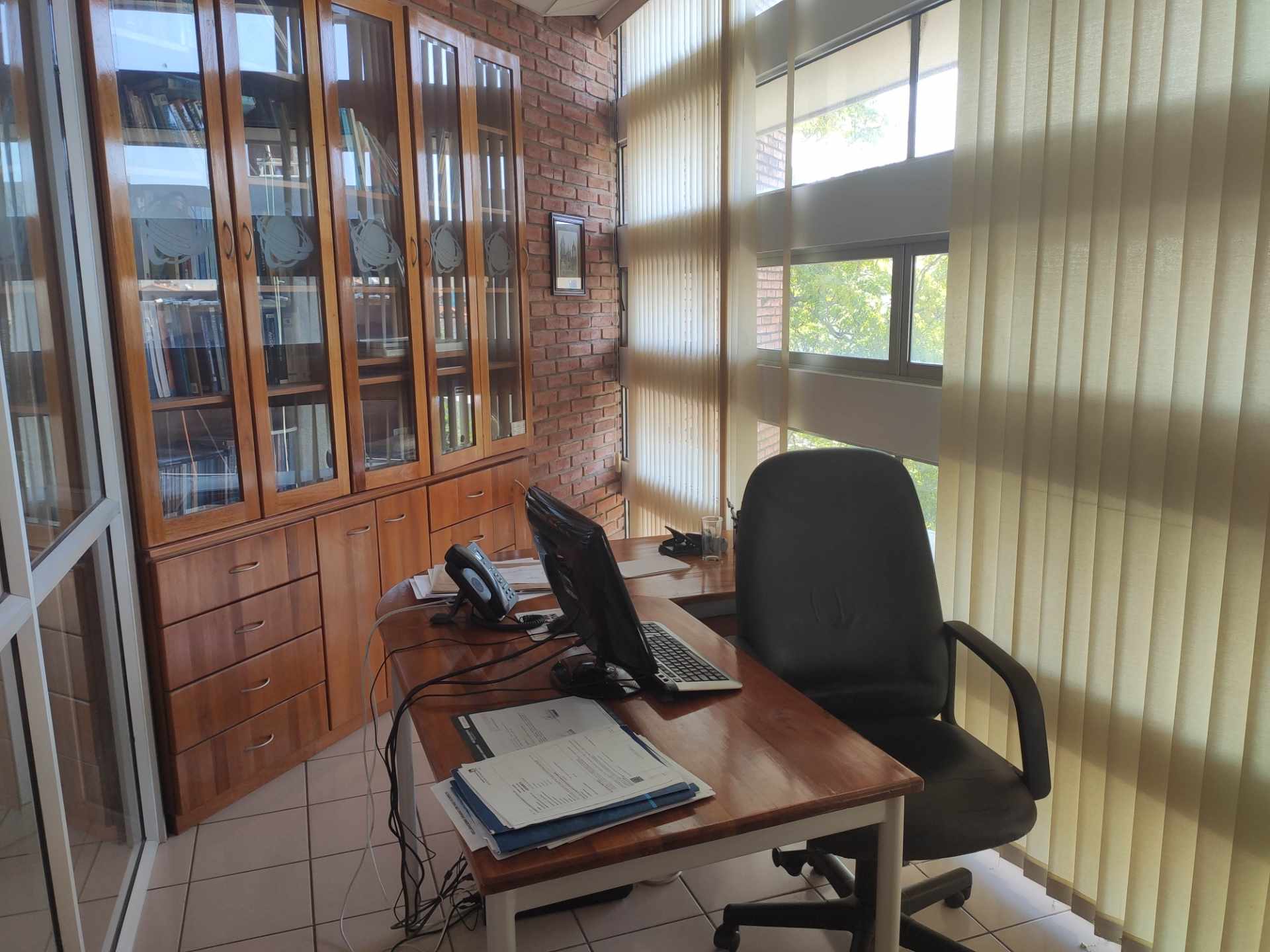 Edificio en VentaOFERTA EDIFICIO EMPRESARIAL EN EQUIPETROL Foto 10