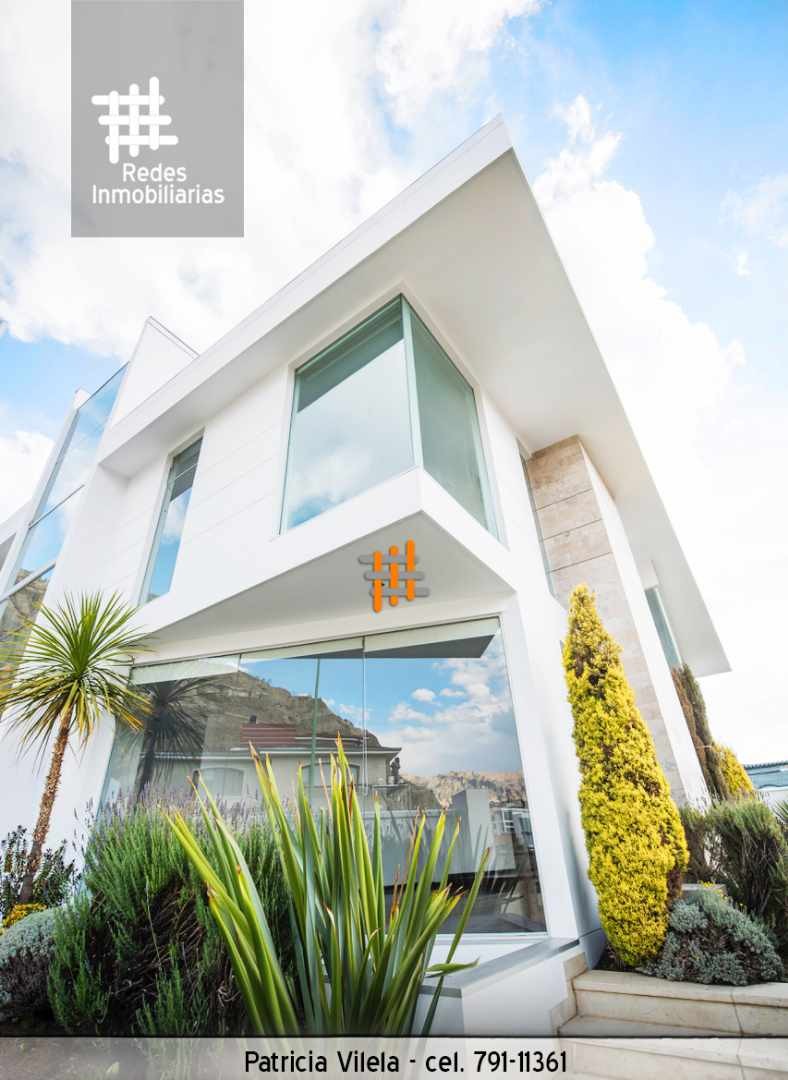 Casa en AlquilerEN ALQUILER HERMOSA CASA EN CALACOTO - CONDOMINIO PRIVADO Foto 1