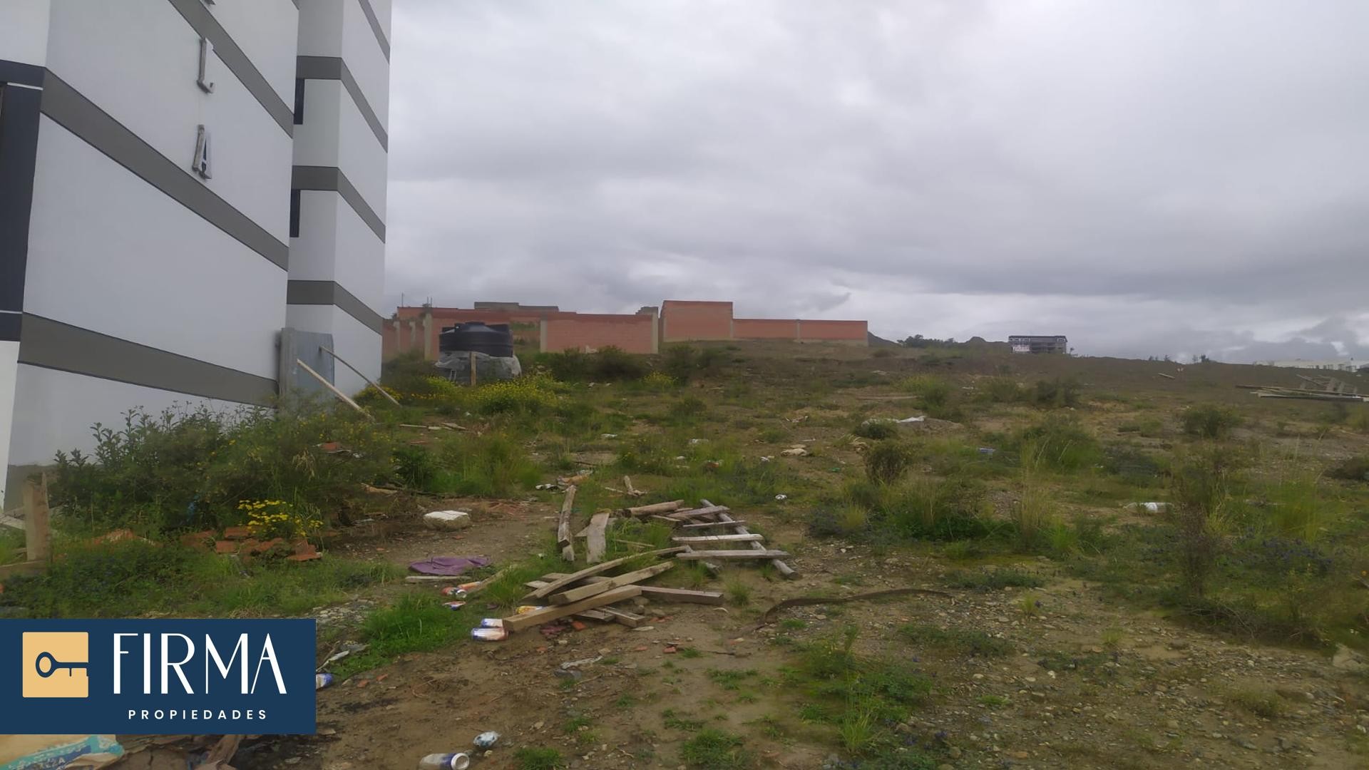 Terreno en VentaTERRENO EN VENTA EN ACHUMANI    Foto 4