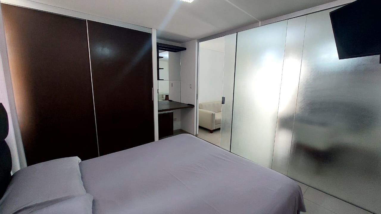 Departamento en AlquilerCondominio Baruc, equipetrol entre 2do y 3er anillo 1 dormitorios 1 baños  Foto 5