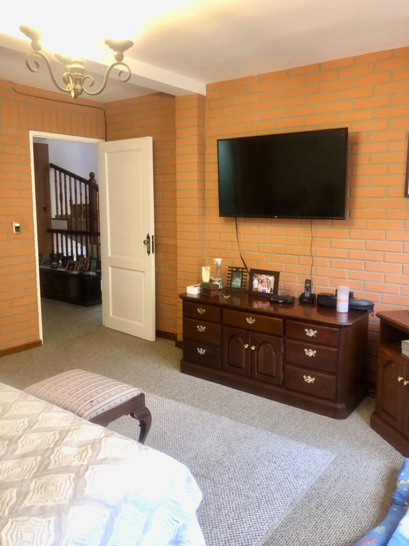 Casa en AlquilerLISTA PARA HABITARLA Y DISFRUTARLA 3 dormitorios 5 baños 4 parqueos Foto 5