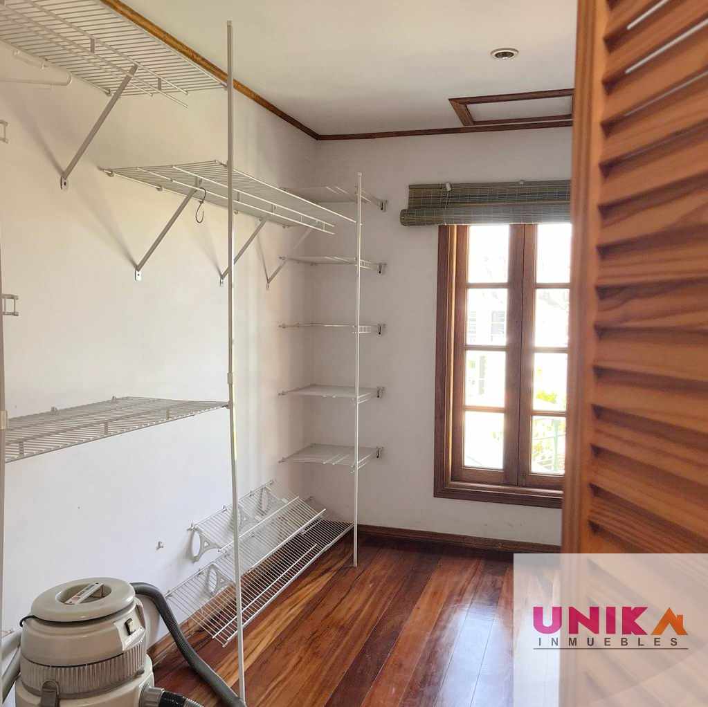 Departamento en Alquiler🏡 HERMOSO DEPARTAMENTO DUPLEX CON JARDIN AMOBLADO Y EQUIPADO EN ALQUILER, ACHUMANI  Foto 10