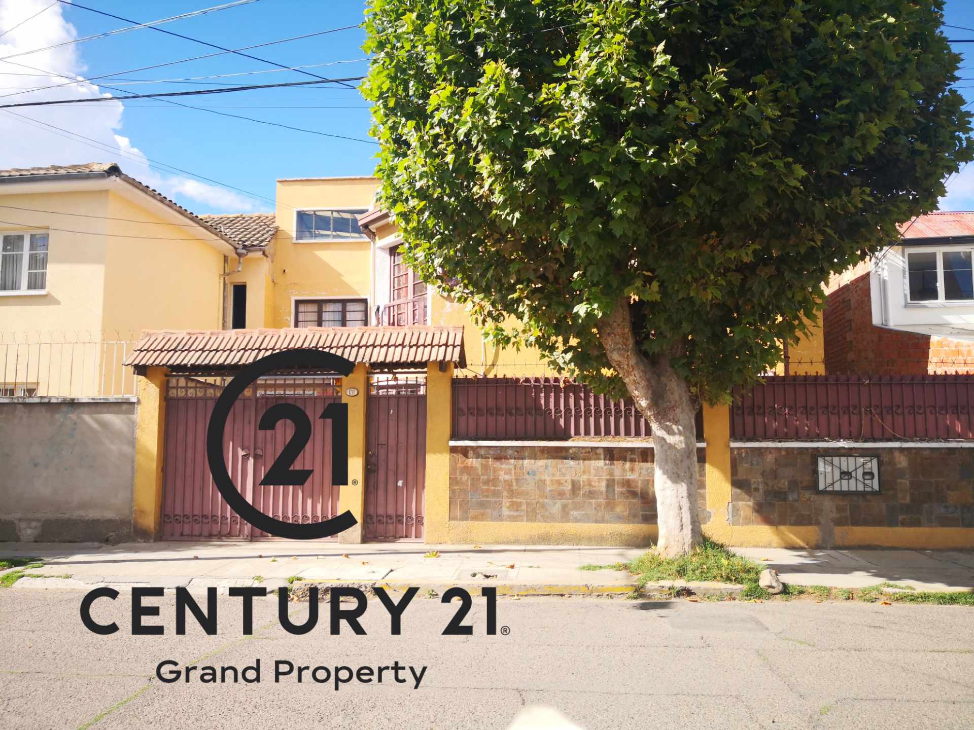 Casa Miraflores, Calle Claudio Sanjinés Foto 6