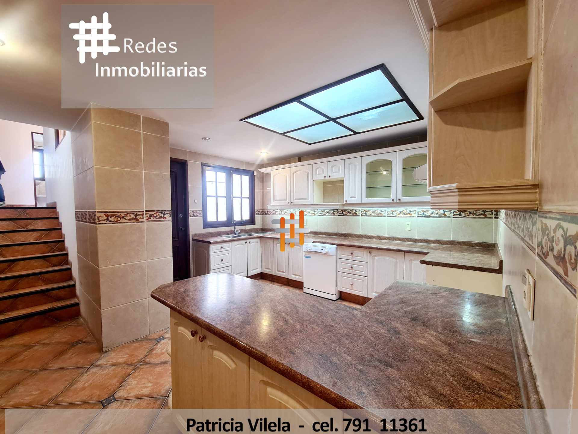 Casa en Auquisamaña en La Paz 3 dormitorios 5 baños 4 parqueos Foto 7