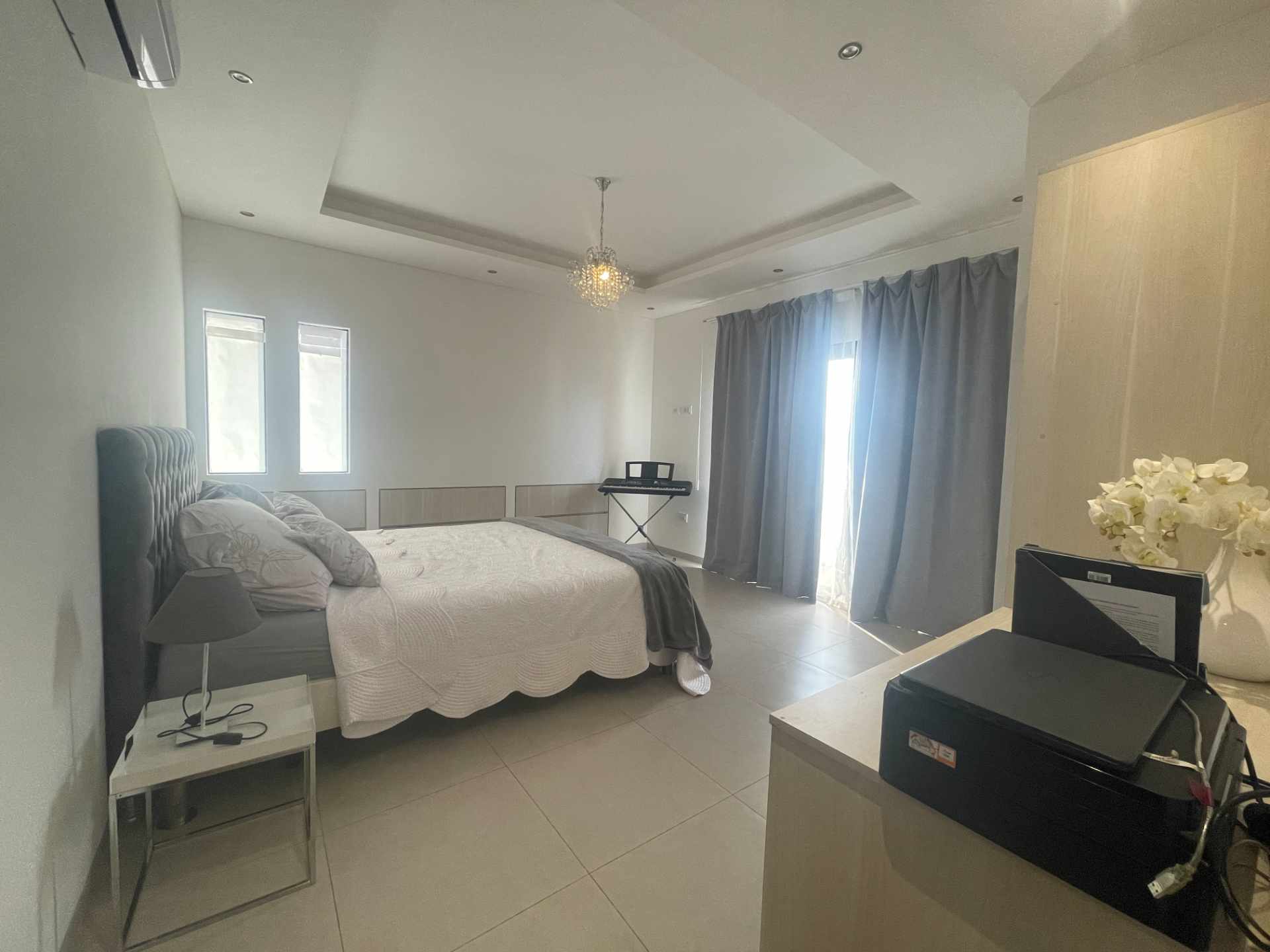 Departamento en Entre 2do y 3er anillo Este en Santa Cruz de la Sierra 3 dormitorios 3 baños 2 parqueos Foto 33