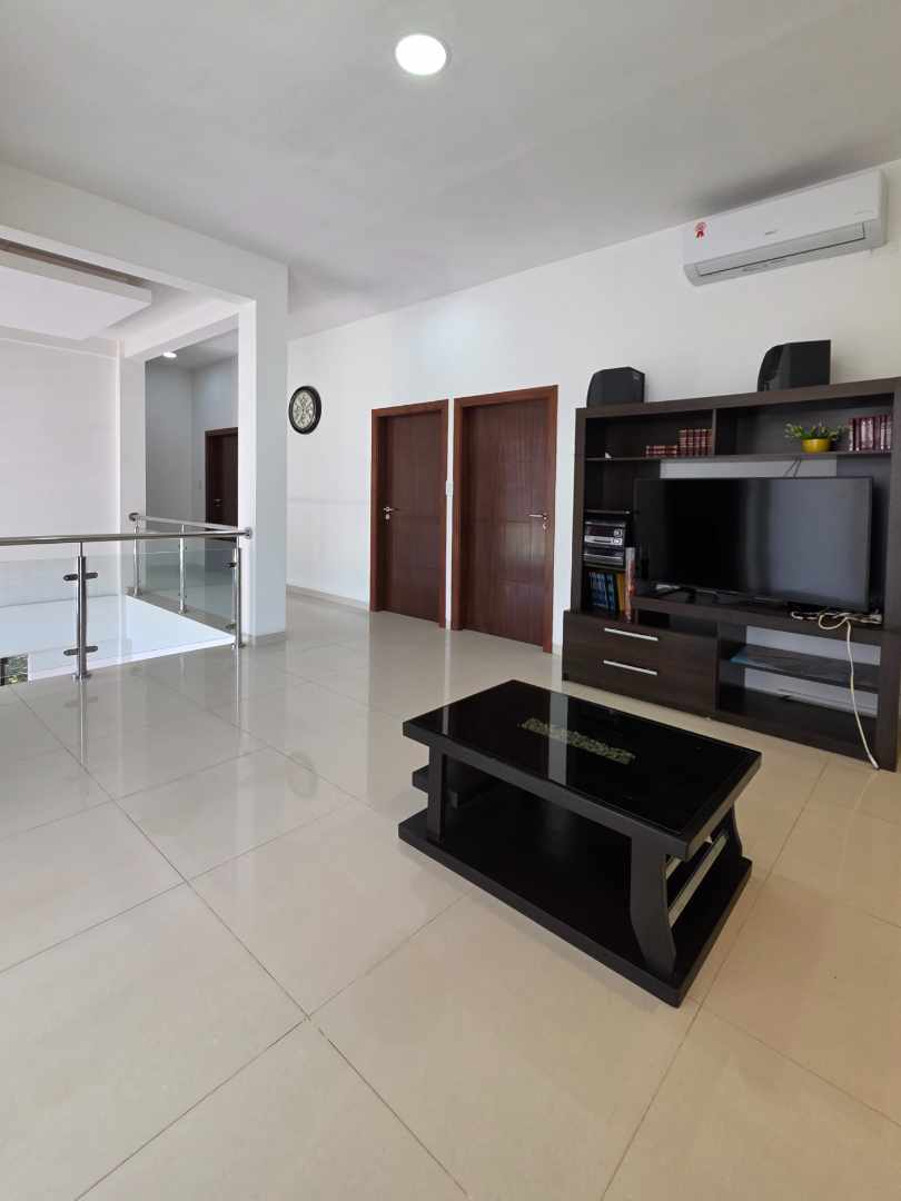Casa en Urubó en Santa Cruz de la Sierra 3 dormitorios 5 baños 2 parqueos Foto 18