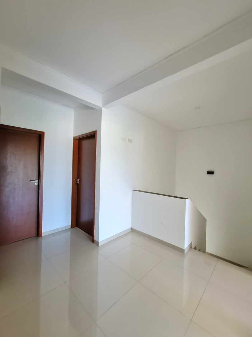Casa Zona Norte 
km 8½ Banzer (Zona Col. Cambridge)
Condominio Las Palmeras 2 Foto 28