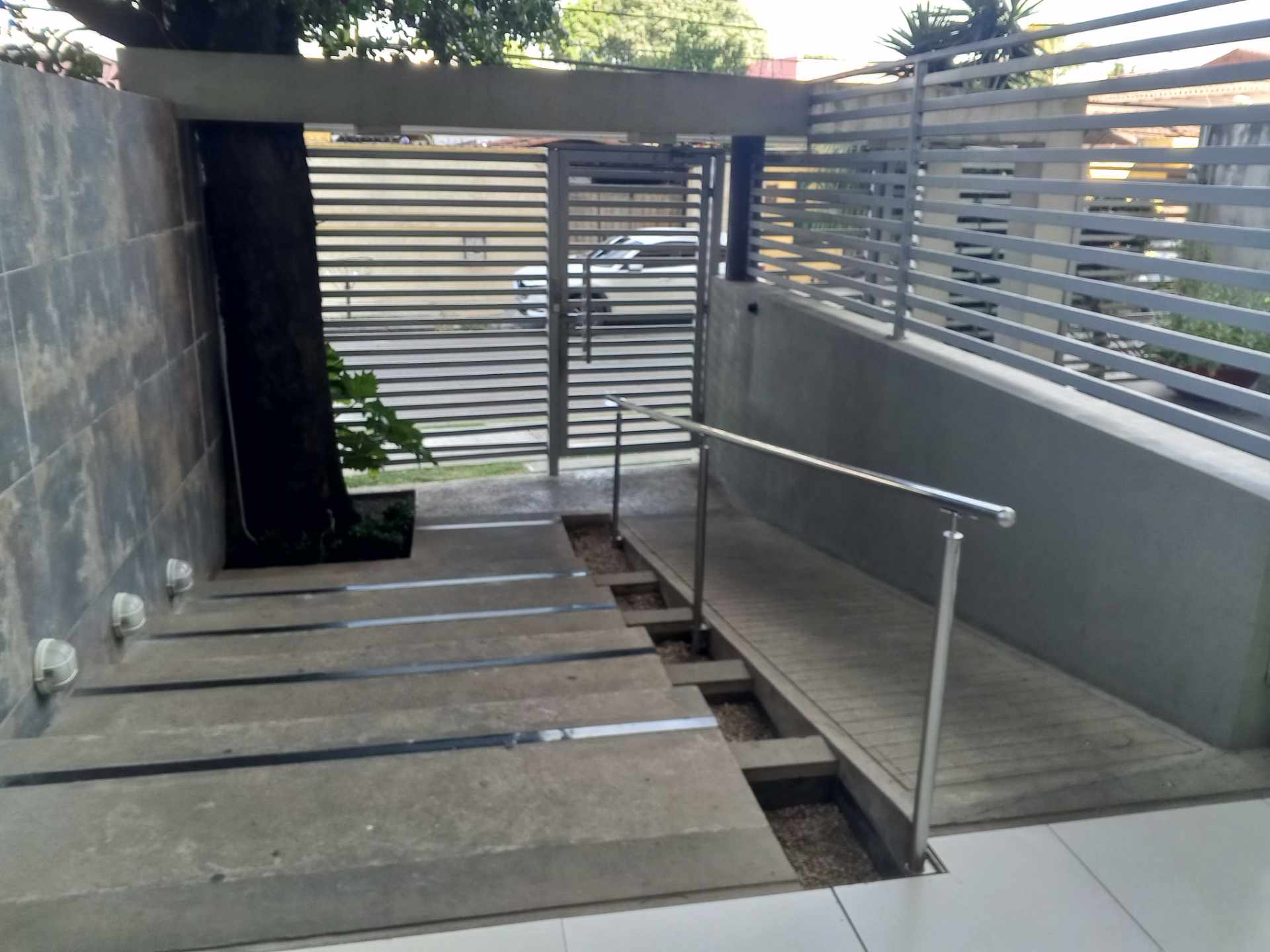 Departamento [CONDOMINIO CURUPAÚ PARAGUÁ| SOBRE AV. PARAGUÁ, A 3 CUADRAS DEL 2DO. ANILLO] DEPARTAMENTO EN VENTA DE 3 DORMITORIOS CON PARQUEO TECHADO Foto 21