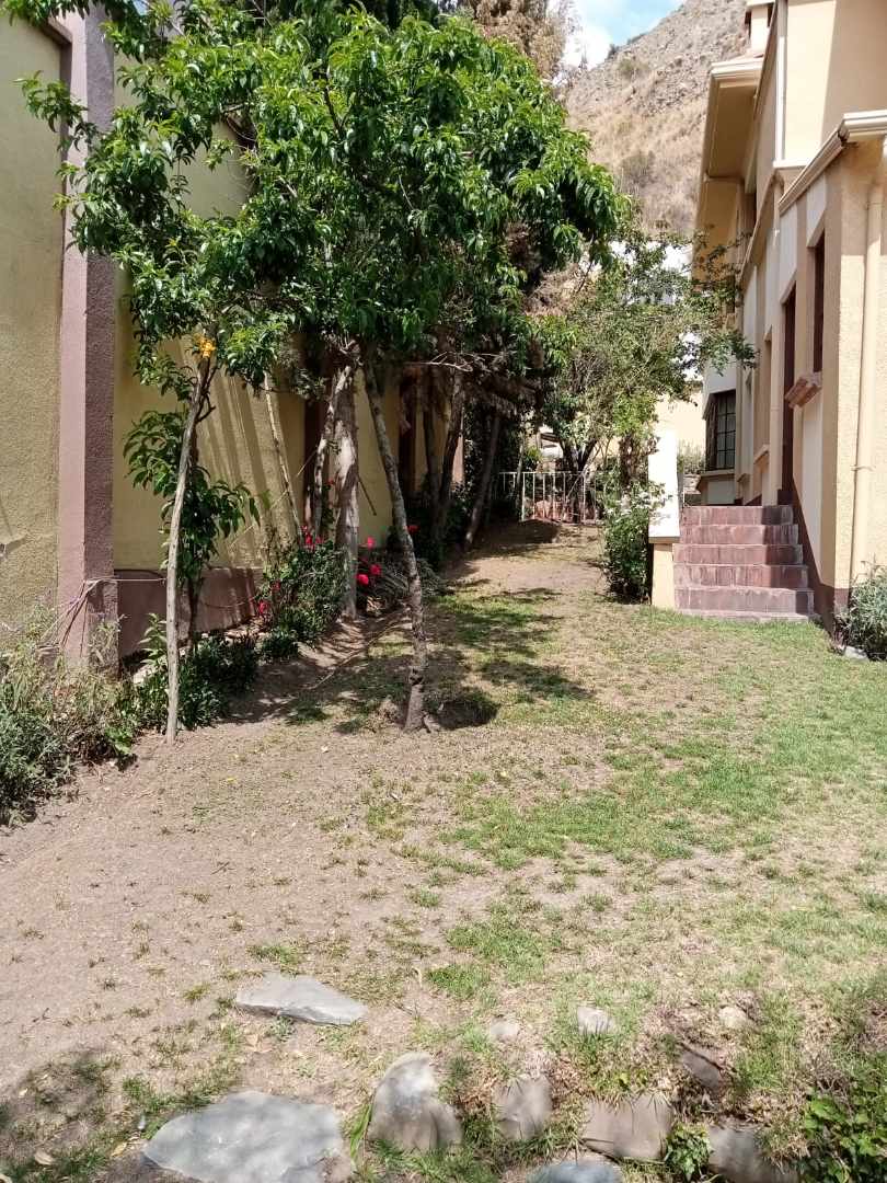 Casa en Irpavi en La Paz 3 dormitorios 3 baños 3 parqueos Foto 7